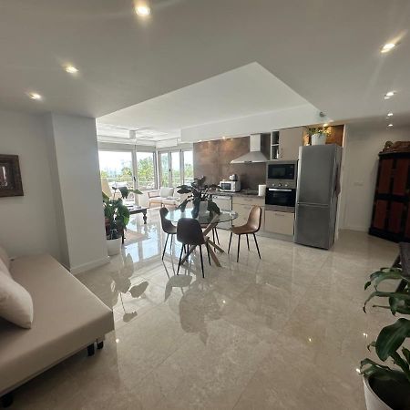Penthouse Puerta De Pedregalejo Διαμέρισμα Μάλαγα Εξωτερικό φωτογραφία